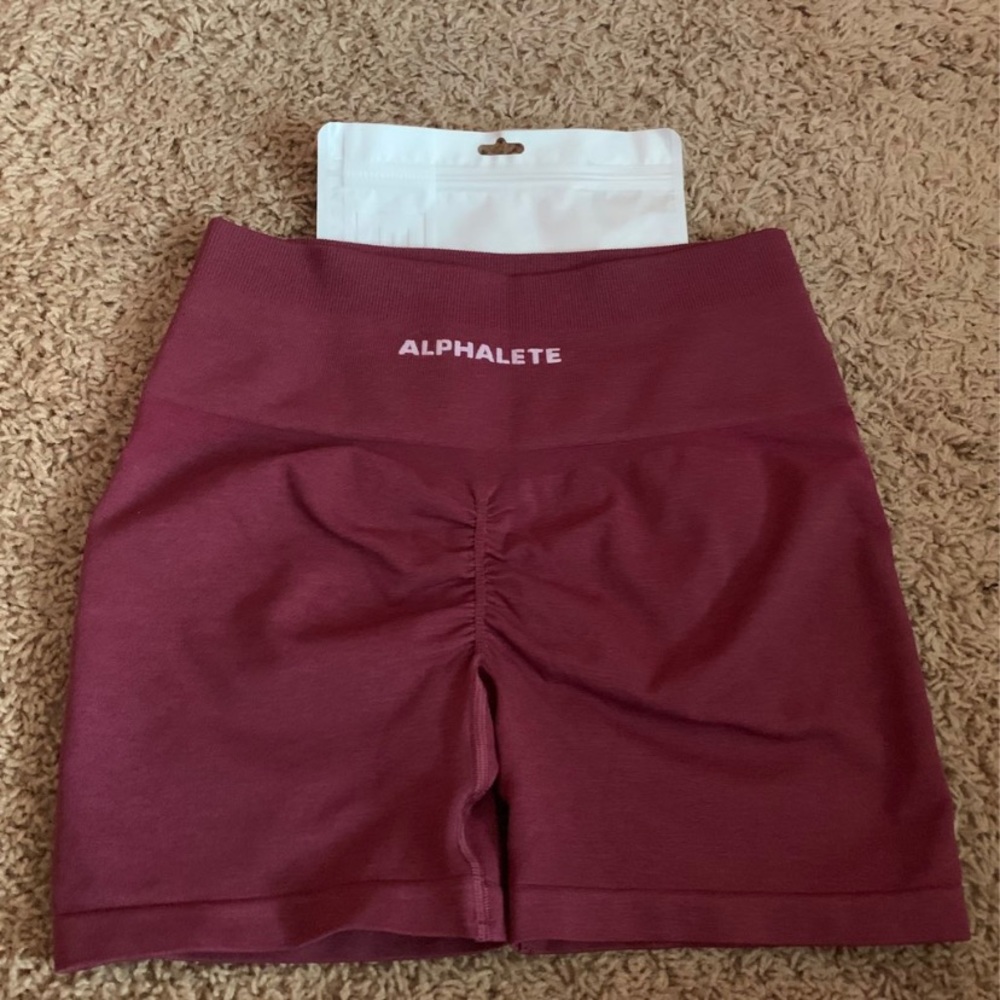 SOLD— Alphalete Amplify Wisteria Shorts